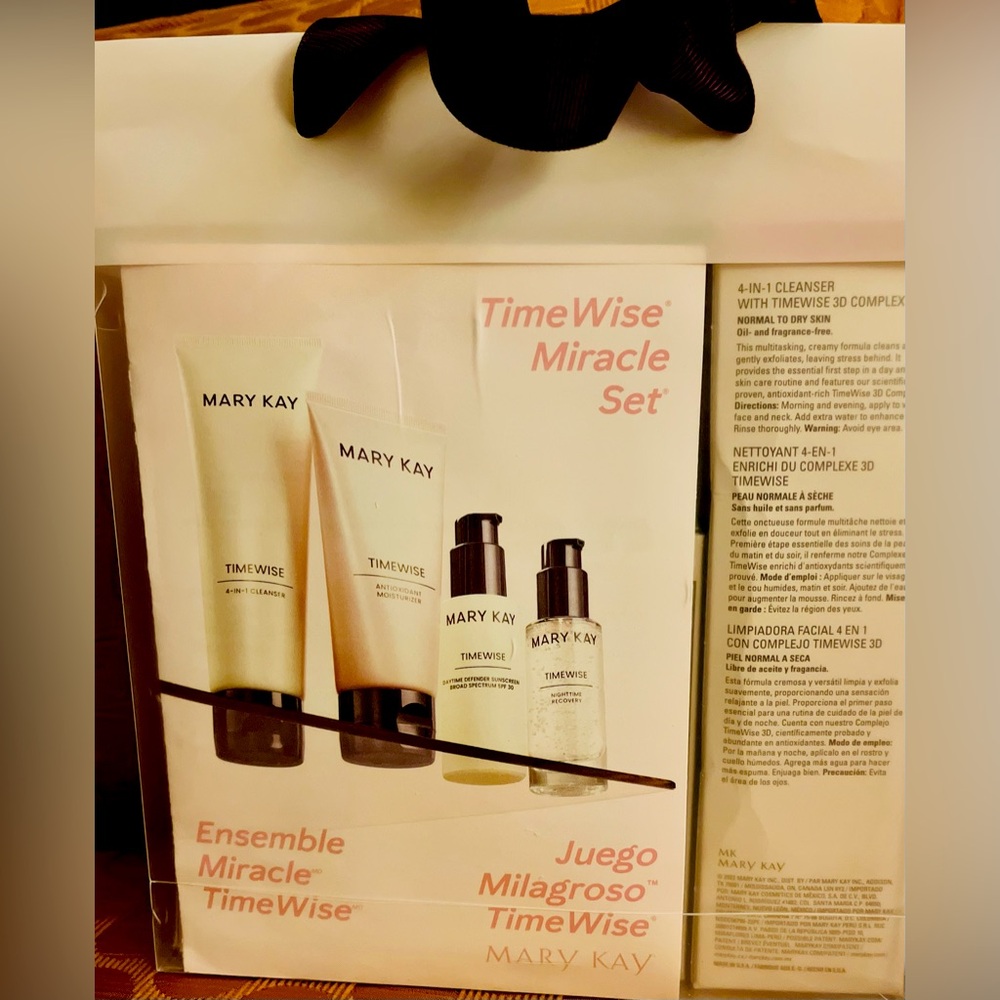 Mary Kay Time Wise Miracle Gift Set